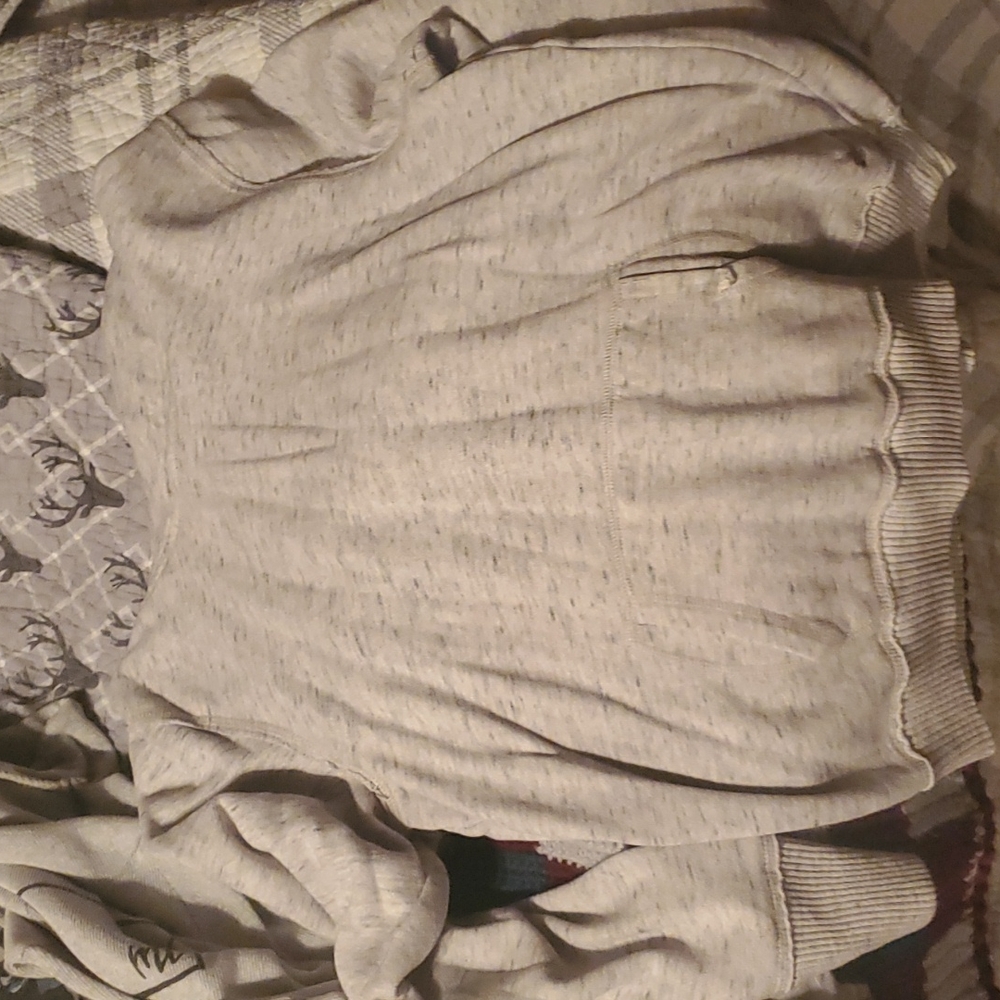 American eagle sweatshirt